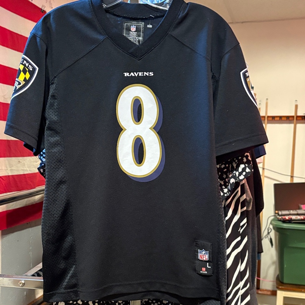 NFL Ravens Black Jersey with Number 8 youth large 14-16